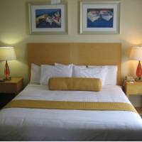 Chart House Suites and Marina 