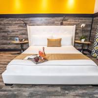 Catalina Hotel & Beach Club 