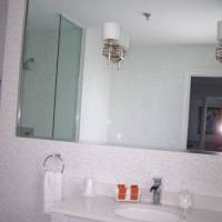 Marseilles Beachfront Hotel 