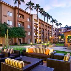 Courtyard Phoenix Camelback 