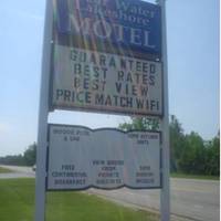 Clearwater Lakeshore Motel 