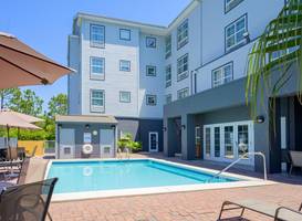 Hawthorn Suites by Wyndham 