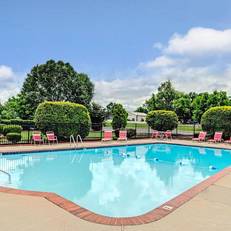 Ramada Murfreesboro Hotel 
