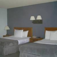 Quail's Nest Inn & Suites 