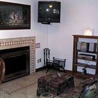 Oak Square Condominiums 