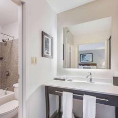 Gama Suites Cincinnati 