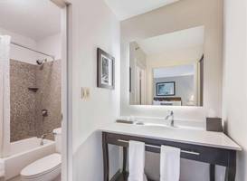 Gama Suites Cincinnati 