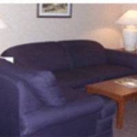 La Fuente Inn & Suites 