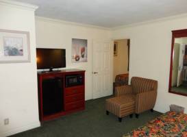 Redondo Inn and Suites 