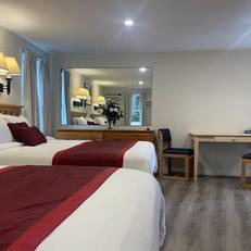 Cutty Sark Motor Lodge 