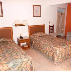 Hotel Bajo el Volcan 