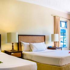 Tanoa Skylodge Hotel 