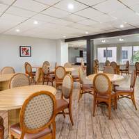 Madison Suites Hotel 