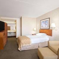 Ramada Pueblo Hotel 
