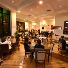 Marques Plaza Hotel 