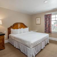 Butterfly Grove Inn 