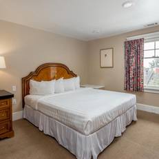Butterfly Grove Inn 