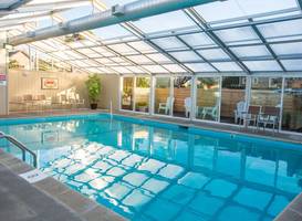 Pelican Shores Inn 