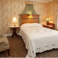 Albert Stevens Inn