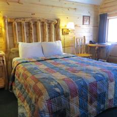Cabins of Mackinaw 