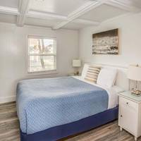 Cannon Beach Hotel 