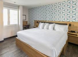 Pacific Euro Hotel 