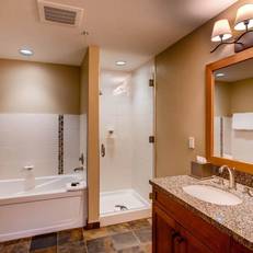 Capitol Peak Lodge 