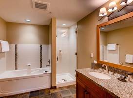 Capitol Peak Lodge 