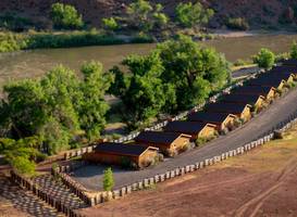 Red Cliffs Lodge 