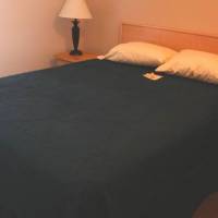 Sea Breeze Court 