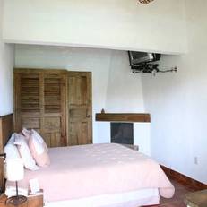 Las Caballerizas 
