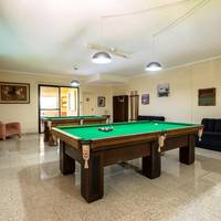 Rovi Plaza Hotel 