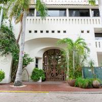 The Royal Palms 