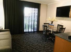 Periwinkle Inn 