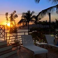 Abayomi Hotel 