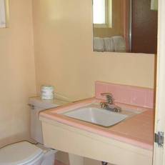 Sky Ranch Inn 
