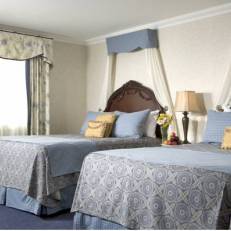 Red Coach Inn 