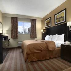 Ramada Bronx 