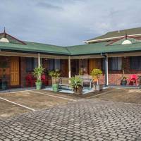 Arabella Motor Inn (formerly South Tweed Motor Inn)