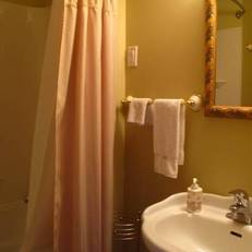 Les Diplomates B&B (Executive Guest House)