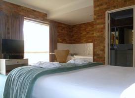 Mollymook Surfbeach Motel & Apartments