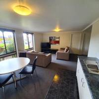 Arkana Motor Inn & Terrace Apartments