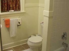 Charm of Qualicum Bed and Breakfast