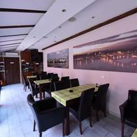 Apartments & Accommodation Stojic