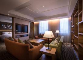 Green World Hotel Jian Pei Suites