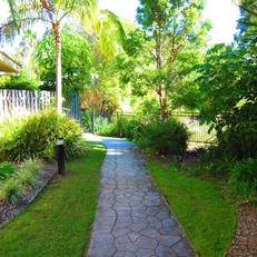 Byron Lakeside Holiday Apartments