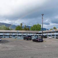 Premier Mountain Lodge and Suites
