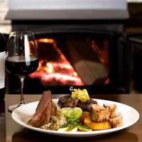Cedar House Restaurant & Chalets