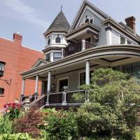 Mahogany Manor Bed & Breakfast