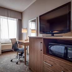 Monte Carlo Inn Vaughan Suites